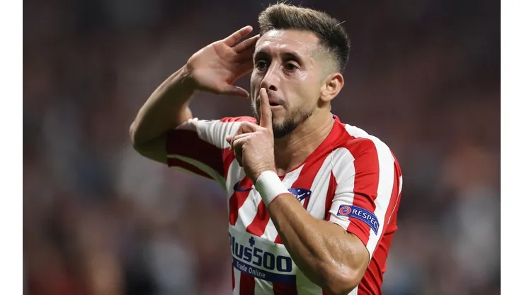 Héctor Herrera confesó que Cuauhtémoc Blanco es el mejor de la historia.