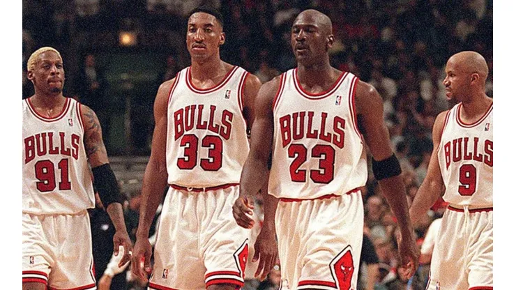 Jordan con sus compañeros en los Bulls