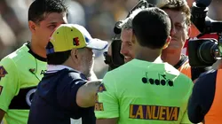 El cruce entre Maradona y Fernández.