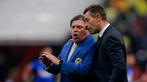 Pedro Caixinha apoya a Miguel Herrera en su idea de ir a Europa