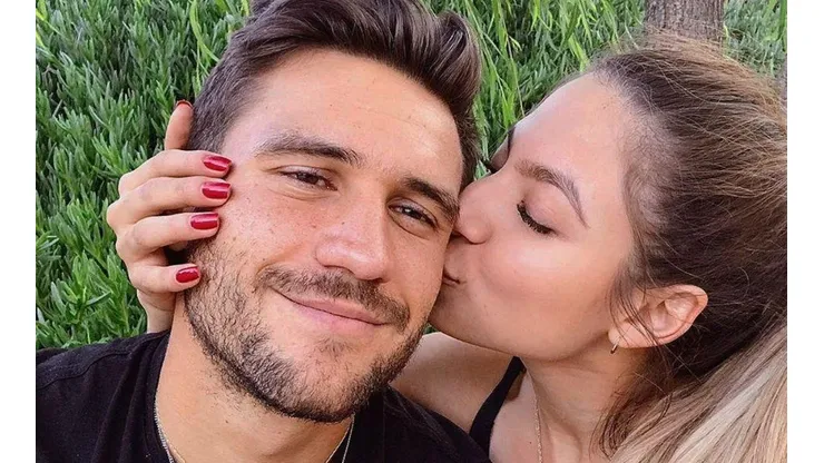 Linda Tinco subió esta tierna foto con Iniestra.