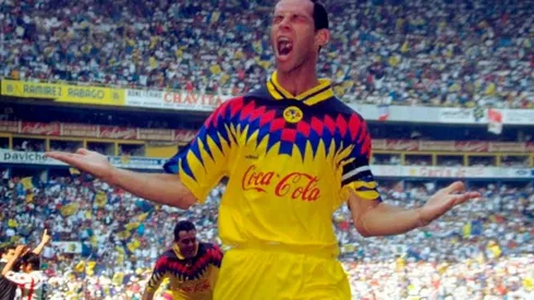 Zague es el máximo goleador del América en el Clásico Nacional.