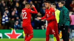 Foto de un cambio en el fútbol.