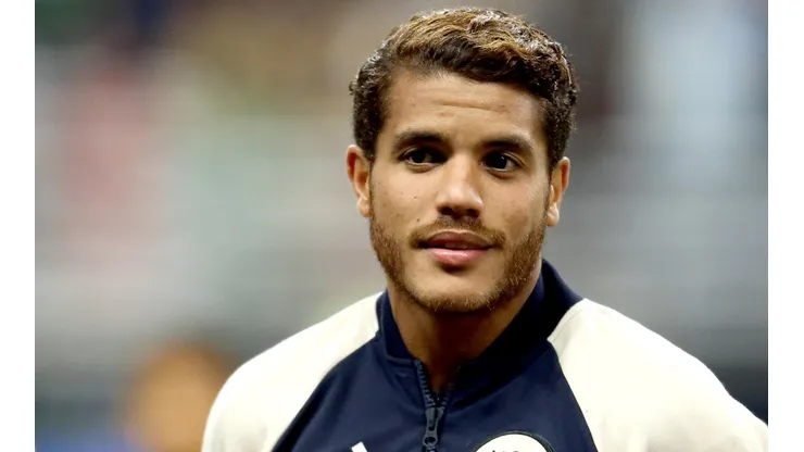 Jonathan dos Santos fue tendencia por una inapropiada foto en Instagram