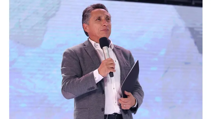 Manuel Negrete dio positivo de coronavirus