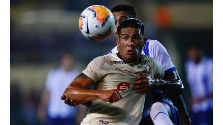 Dos Santos llegó a Universitario para este 2020.