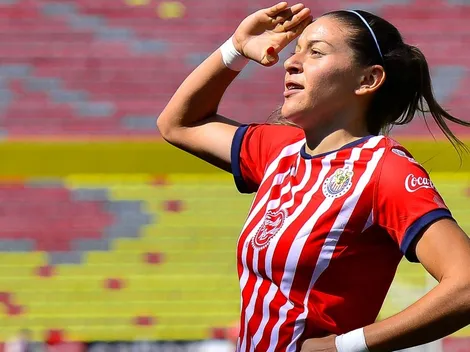 ¡Qué clase! Norma Palafox marcó un golazo desde la cama