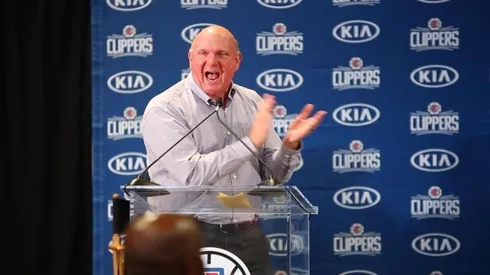 El empresario hace de las suyas