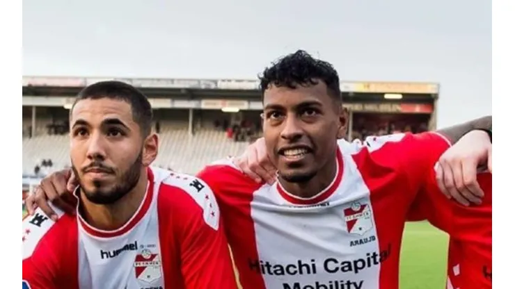 Sergio Peña y Araujo llegaron al Emmen para la presente temporada.