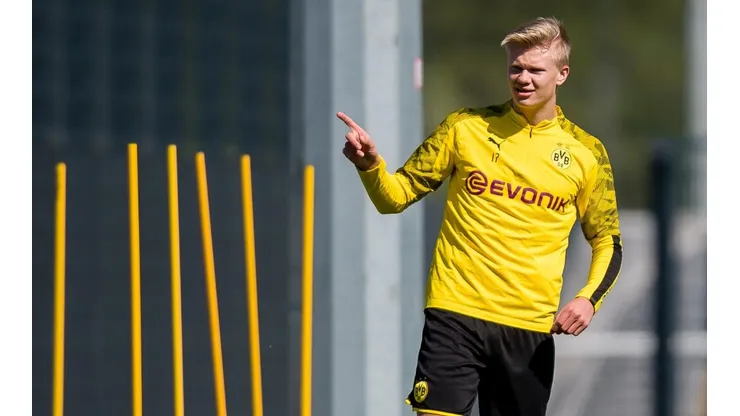 Erling Haaland entrenando en Borussia Dortmund.