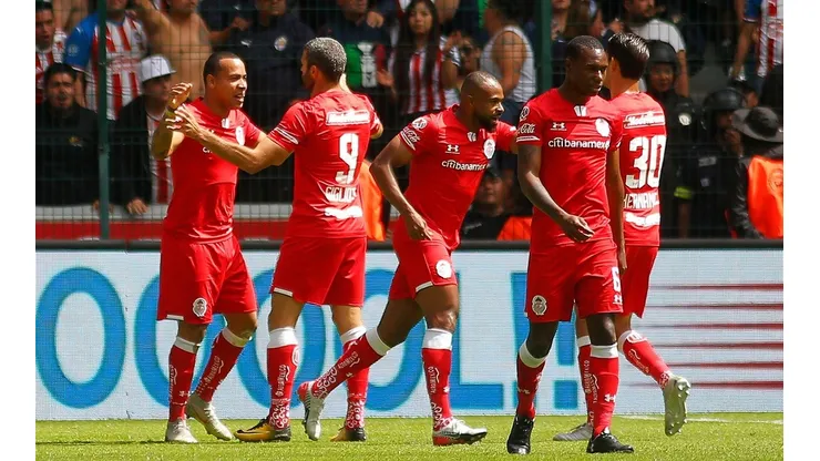 Los Diablos Rojos repartieron 450 cajas con víveres a familias vulnerables