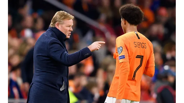 Ronald Koeman durante un partido de Holanda.