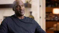 Posee una fortuna de más de 1,900 millones de dólares