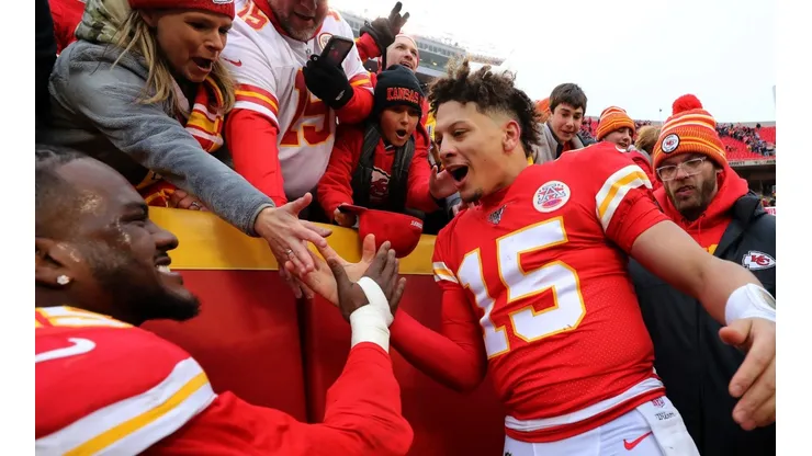 Celebra Kansas: los Chiefs ejercieron la opción del quinto año de Mahomes