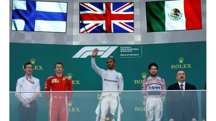 Checo Pérez quedó octavo en la qualy y logró terminar la carrera en tercer lugar