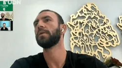 Layún regañó a sus hijos en plena entrevista con TUDN