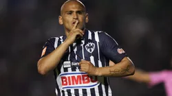 Ex Rayado reveló la inmensa ayuda que Humberto Suazo le daba a los jóvenes del club