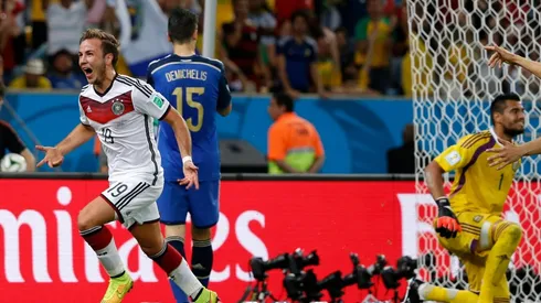 Foto de Martín Demichelis en el gol de Alemania.