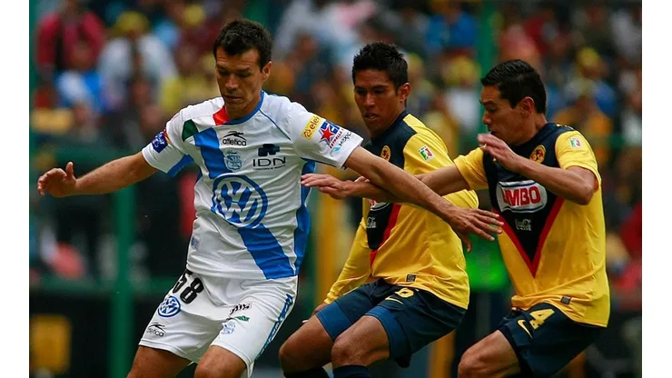 Jared Borgetti mostró su colección de playeras y le falta una del América