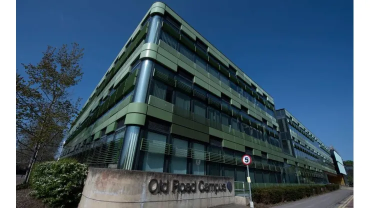 La Universidad de Oxford sigue avanzando.
