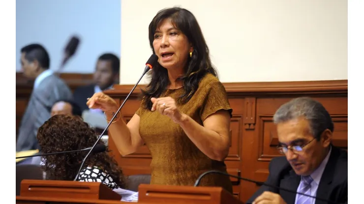 Martha Chávez fue electa en las últimas elecciones.