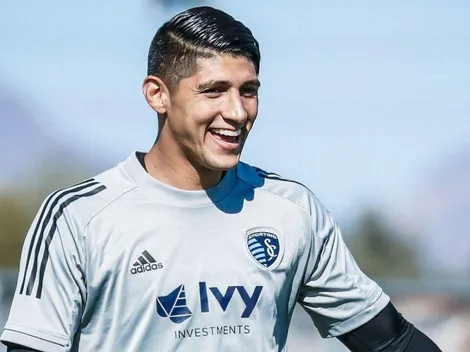 "Entrenando con alegría": Alan Pulido comparte dura rutina de ejercicios desde su casa