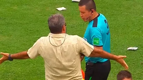 Bengoechea se fue expulsado en su último partido con Alianza.