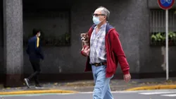 Los ciudadanos argentinos transitando.