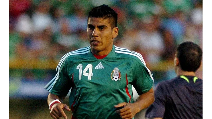El exjugador de la selección mexicana de futbol se cruza a la LBM.