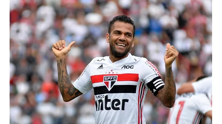 Dani Alves ilusionó a todos: "No estaría mal retirarme en Boca"