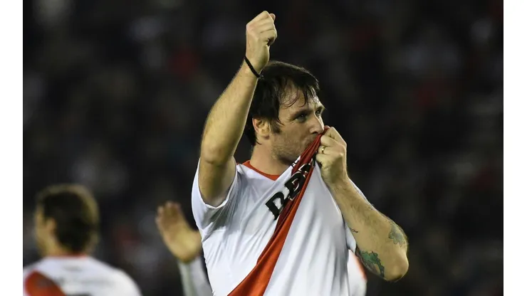 Preguntaron qué equipo actual le sentaría mejor en lo futbolístico a Messi y Cavenaghi no dudó