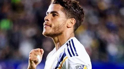 Jonathan dos Santos sorprende a trabajador de la salud con un gran gesto