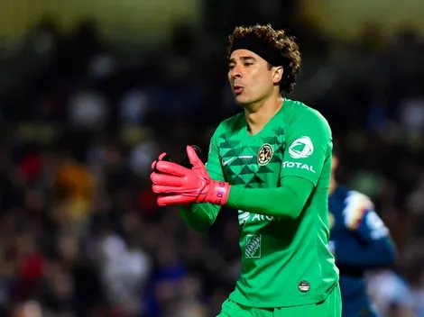 Guillermo Ochoa y su libro que mezcla inglés y futbol