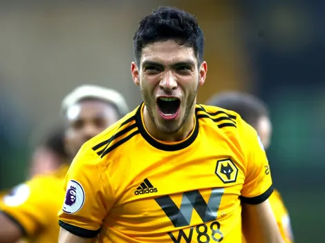 Raúl Jiménez hizo un golazo en la ePremier League