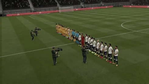 Narrador de TUDN comparó a jugador con actriz de cine para adultos en la eLiga MX