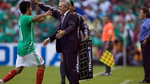 Javier Aguirre quiere fichar a Carlos Vela