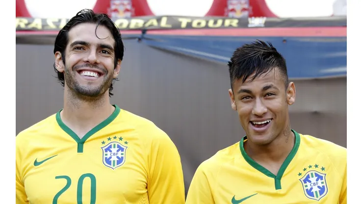 Neymar subió una foto especial para saludar a Kaka por su cumpleaños: "Mira a tu novia como yo lo miro a él"