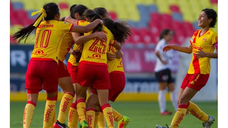 Las profesionales del equipo femenil no pierden tiempo y entrenan duro desde casa