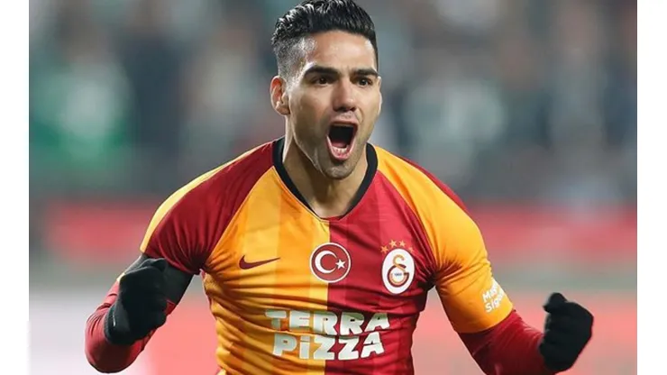 Presidente de Galatasaray sobre Falcao: "No puedo hablar de ofertas no oficiales"