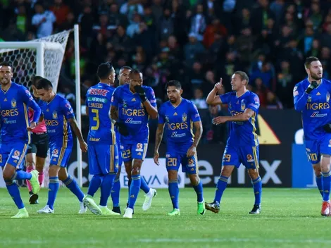 Héroes: barras de Tigres UANL repartieron despensas para los más necesitados