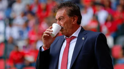 La Volpe aseguró que Sinha fue más completo que Cuauthémoc Blanco