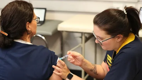 En Oxford ultiman detalles para tener la vacuna.