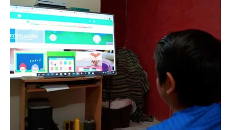 Los niños y niñas aprenderán desde sus hogares.