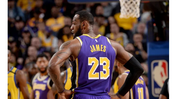 Fanáticos destrozaron a LeBron en las redes por promocionar su nuevo show
