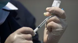 Todo el mundo espera por una vacuna.