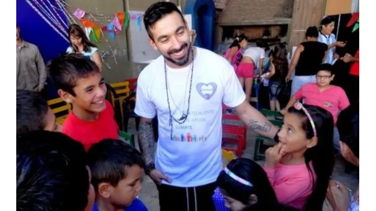 Entendió todo: la gran donación del Pocho Lavezzi destinada a ayudar a su ciudad natal