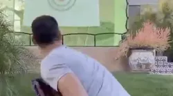 Kelly quebró una ventana con un lanzamiento descontrolado