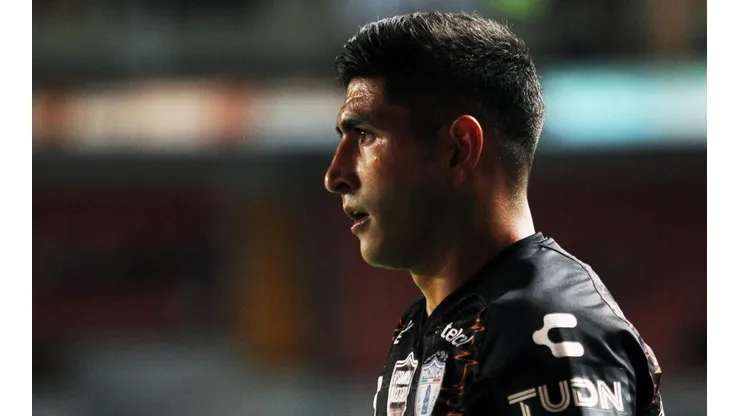 Víctor Guzmán podría ser renegociado a Chivas