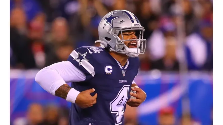 Dak Prescott y los Cowboys cada vez más lejos de una extensión
