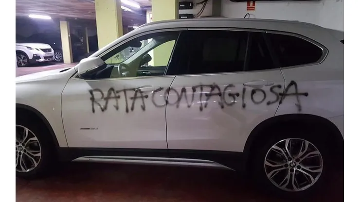 Vergüenza absoluta: médica denunció que le pintaron "rata contagiosa" en su auto